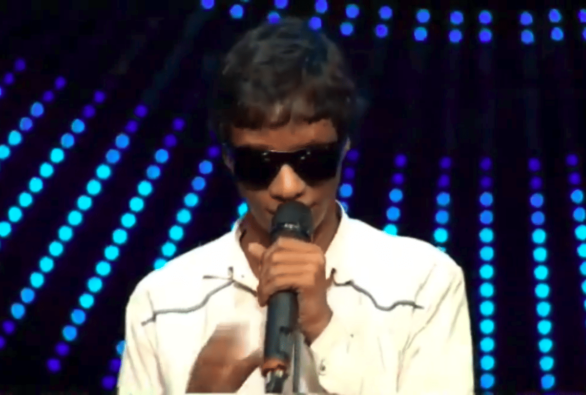 indian idol 11 contestant avinash struggle story crying neha kakkar