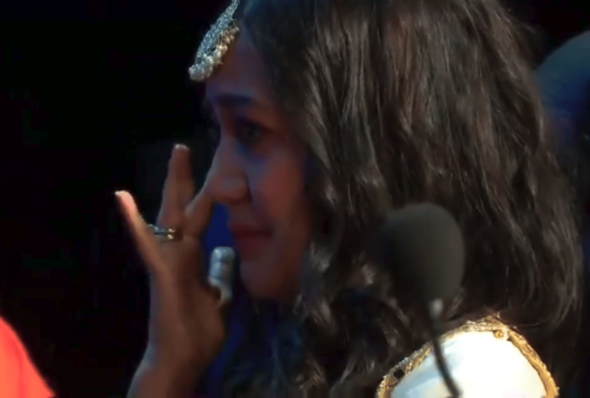 indian idol 11 contestant avinash struggle story crying neha kakkar