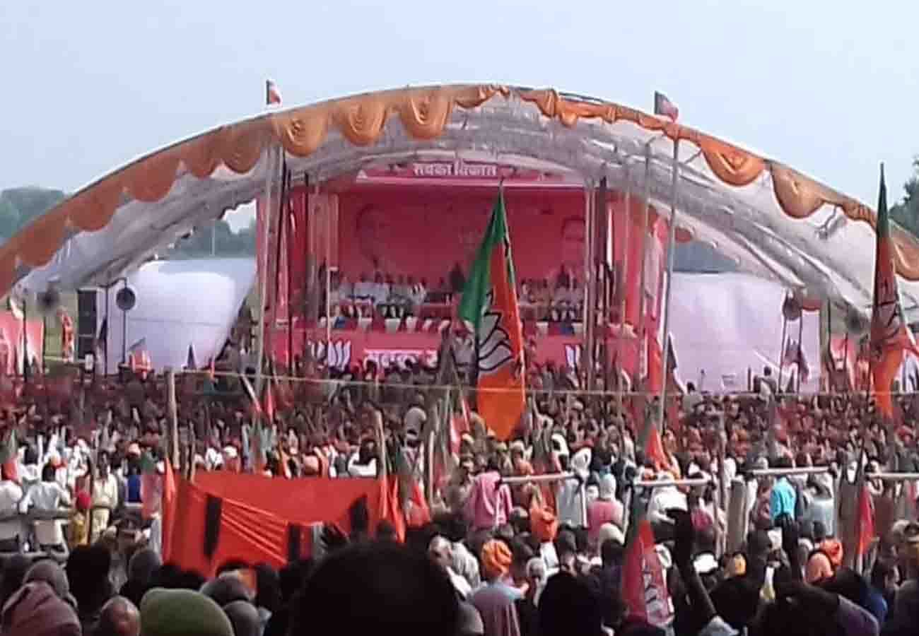 CM Yogi arrives to campaign for BJP candidate in Manikpur Assembly by-election