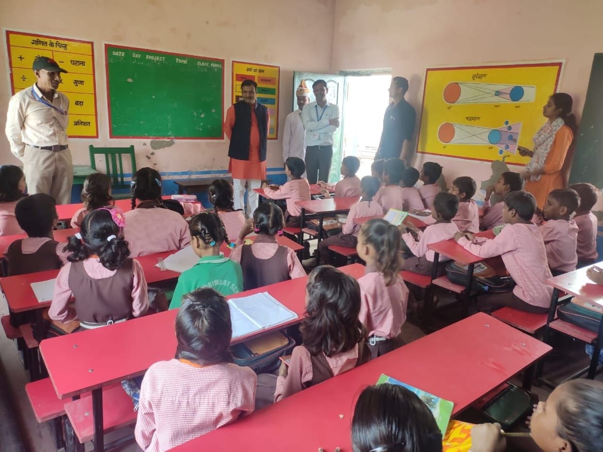 Basic education minister taught children science