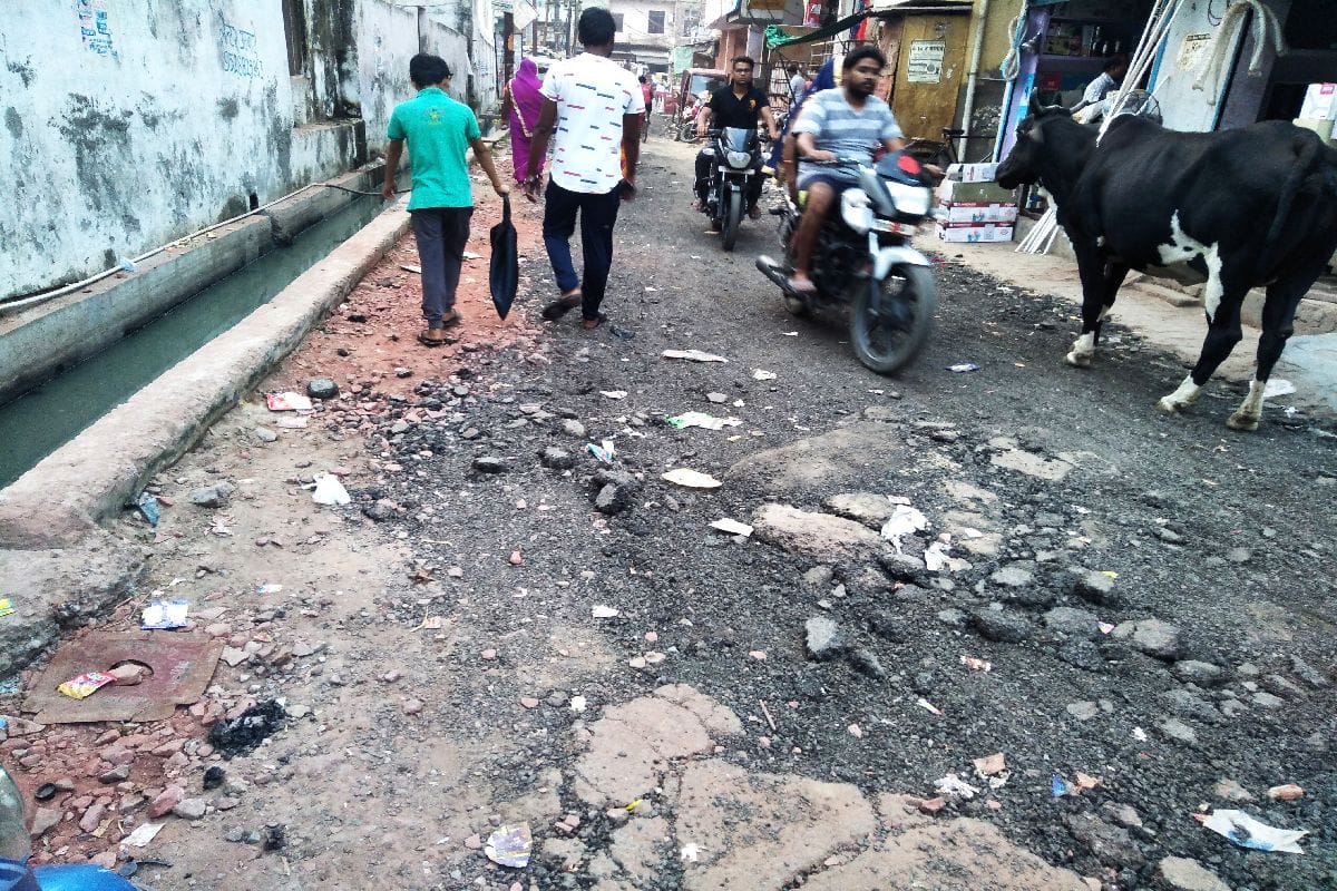 road problm in tundla