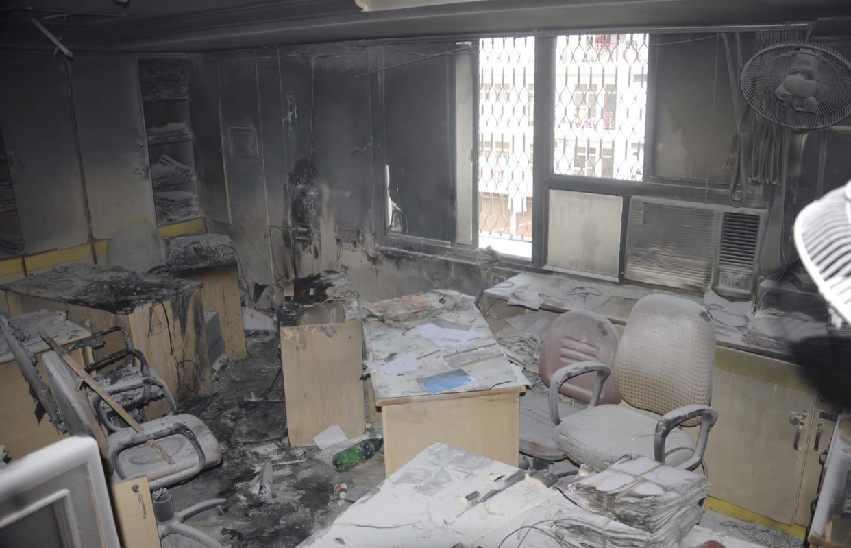 Short circuit fire in LIC office