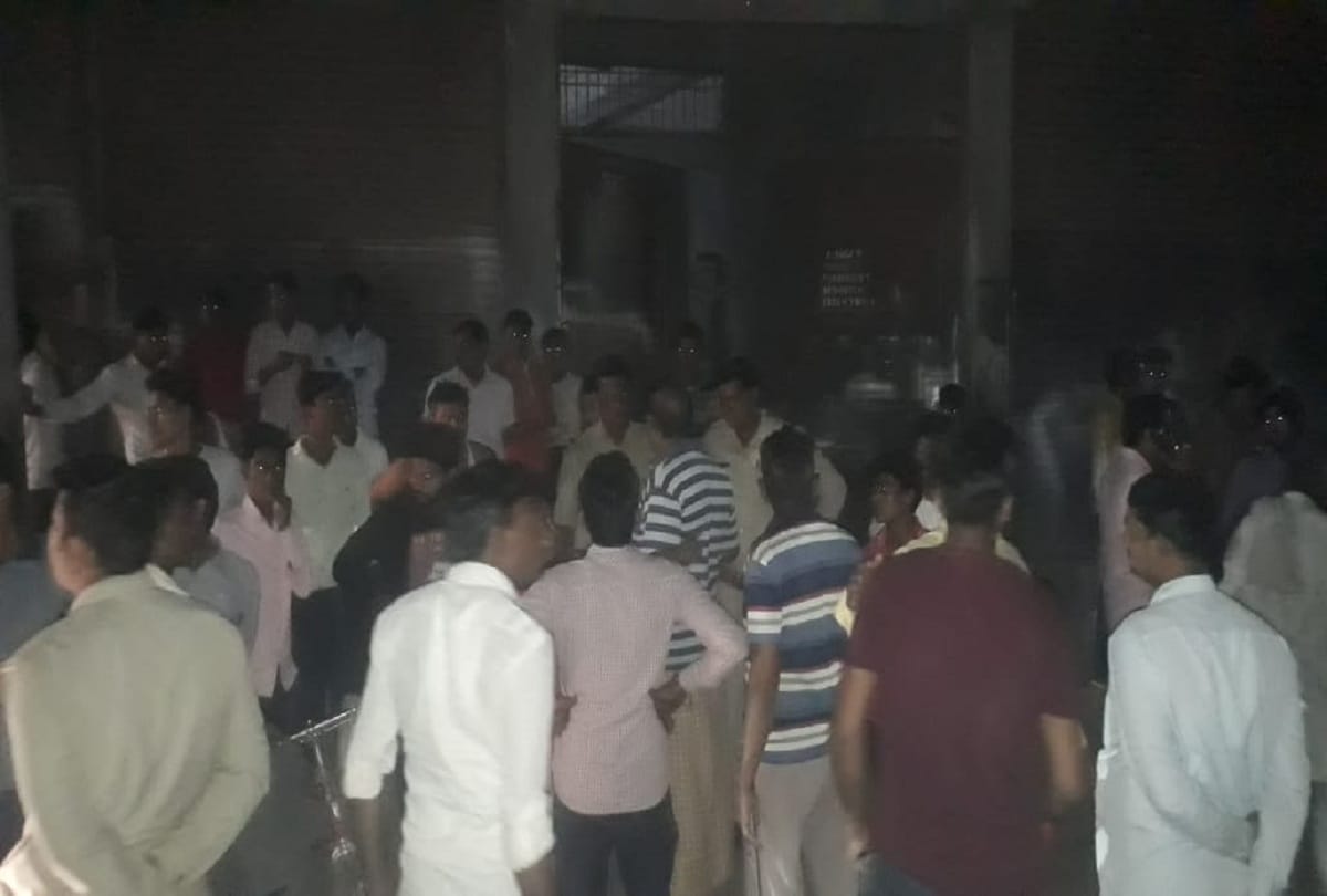 A young couple arrested for doing anti social acts in a rented house in bulandshahr