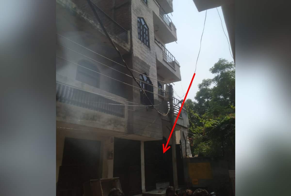 Ghaziabad missing law student dead body found in ex landlord room cyber cafe reveal murder mystery