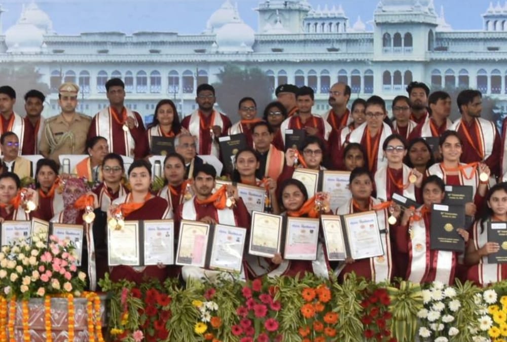 Convocation Day of Lucknow University on 15 Oct.