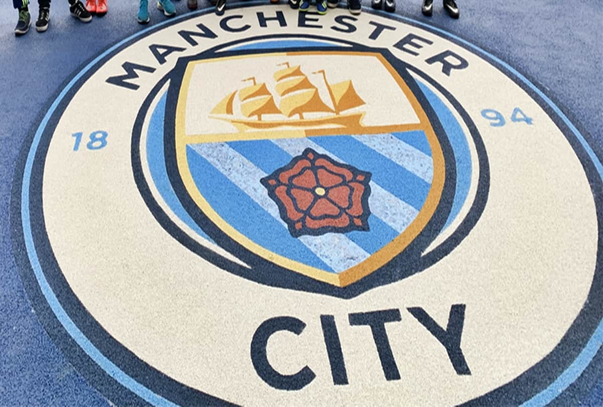 Hollywood Capsule Michael Jackson Elton Christina George Clooney Scarlett Marvel Manchester City