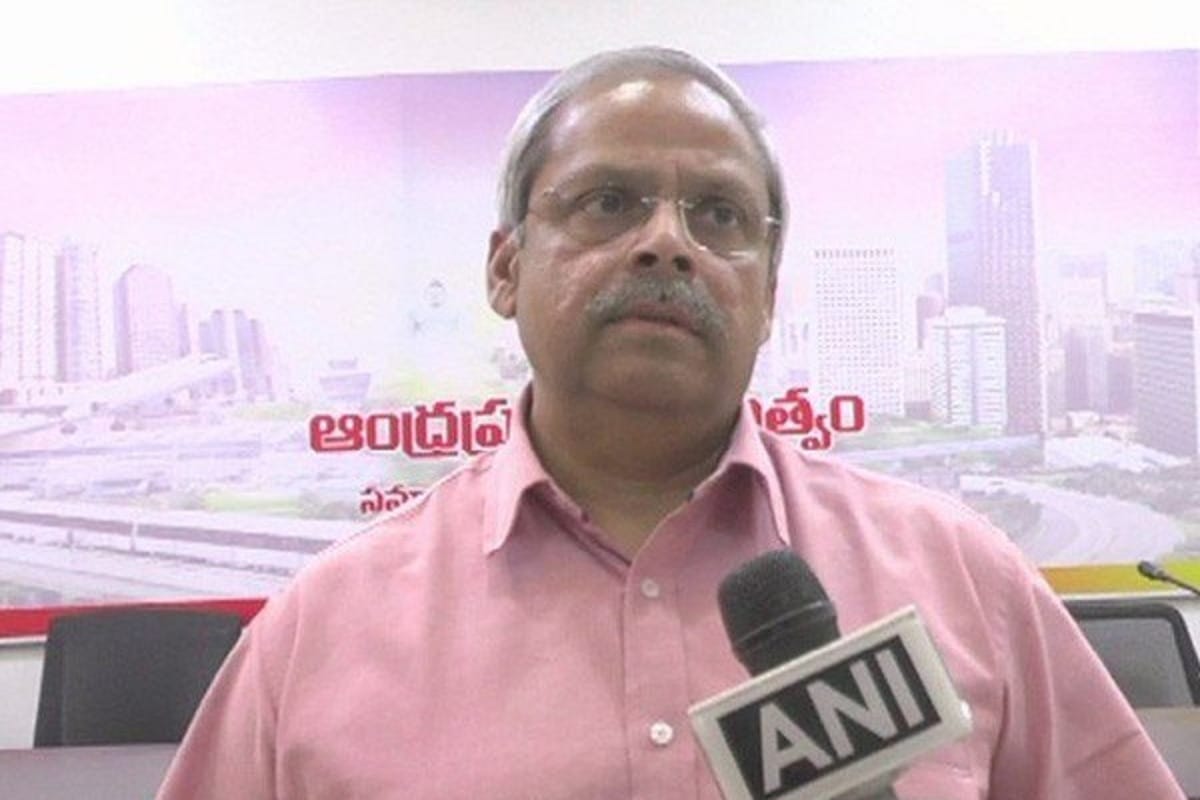 Husband of Nirmala Sitharaman said government should apply economic model of congress