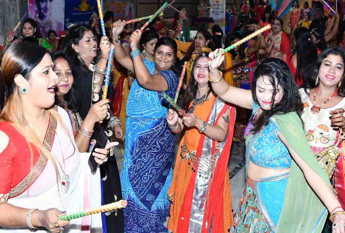 dandiya raas night in kanpur by golden club