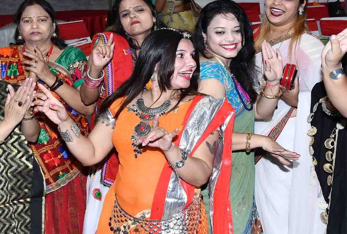dandiya raas night in kanpur by golden club