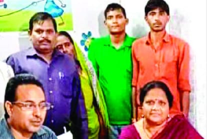 Young man meet his family after 14 years