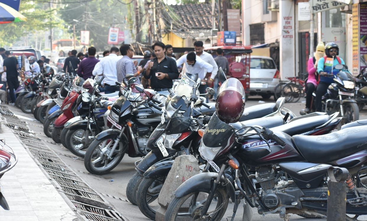 Stop parking, disposal on MG route