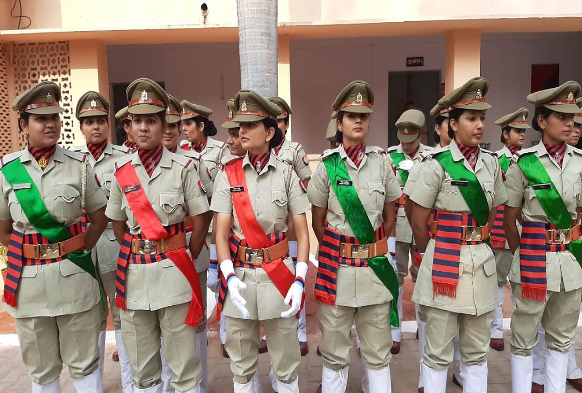 Female sub inspectors training completed at Moradabad Police Taining college