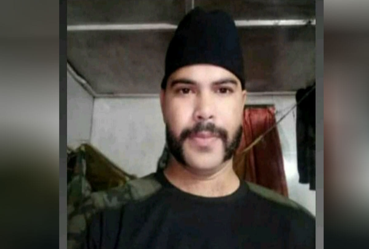 Yamuna express way Villagers Jaam After Army Soldier Death Demands For Martyr Status
