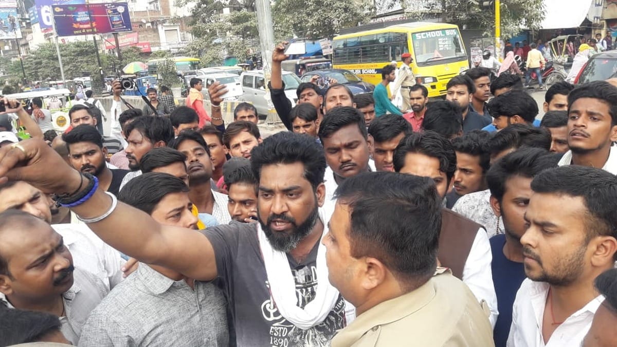 shop keepers and bhu student controversy escalated in varanasi