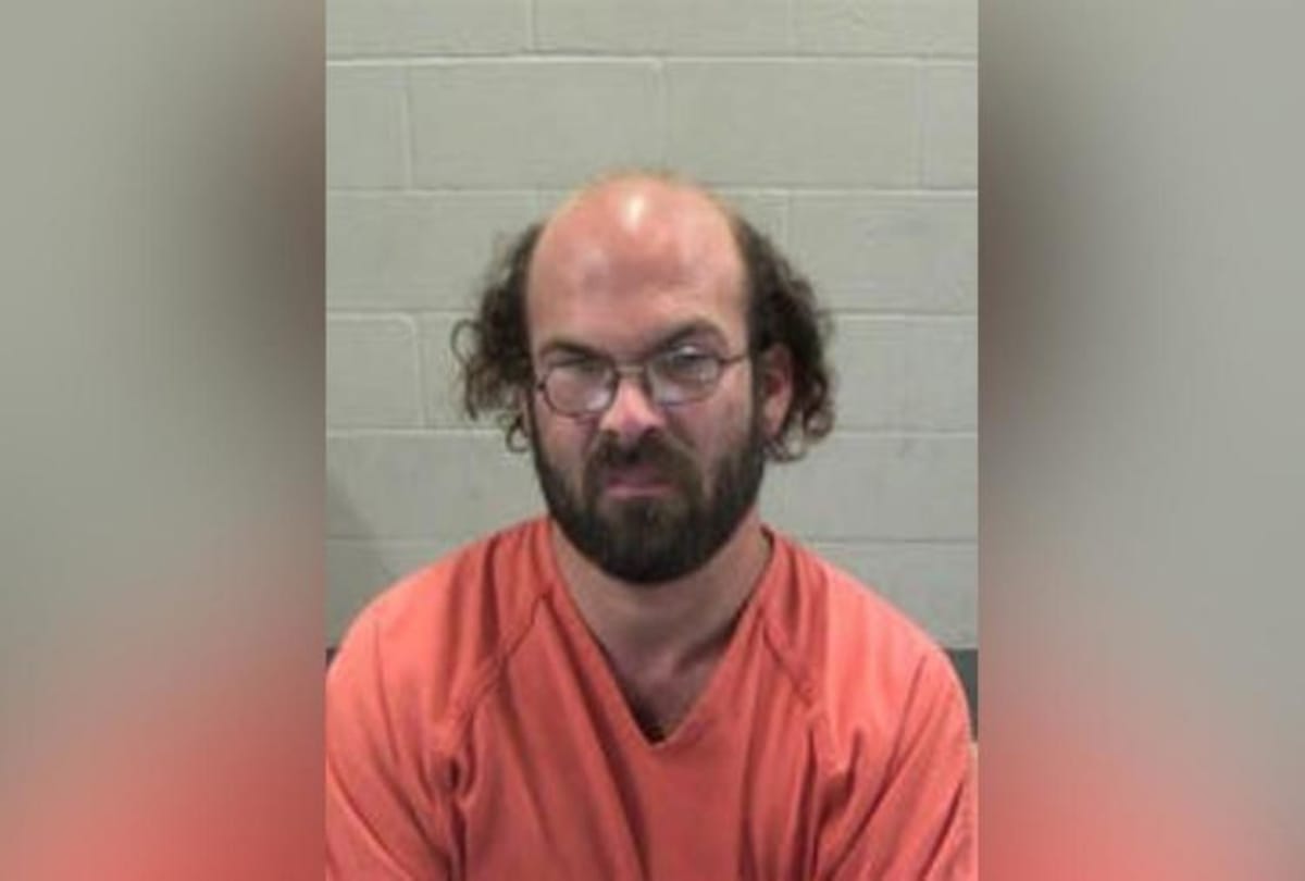 Man Walked 350 Km to have Physical Relationship with 14 Years Old Girl