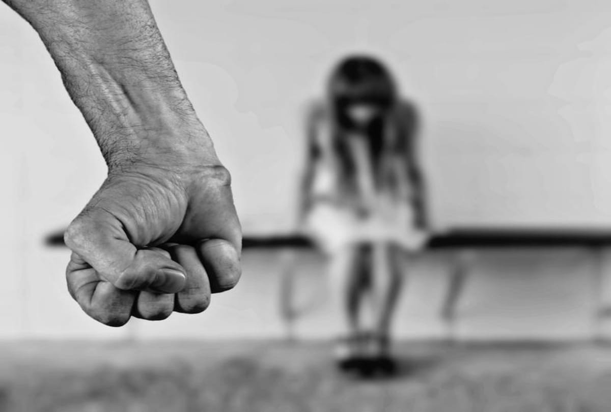 Man Walked 350 Km to have Physical Relationship with 14 Years Old Girl