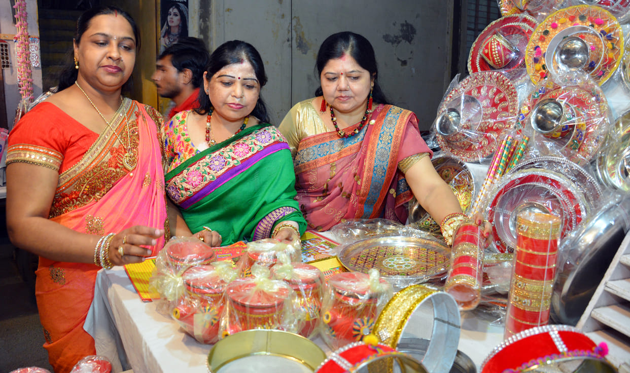 Karva Chauth today, Meena Bazaar is buzzing