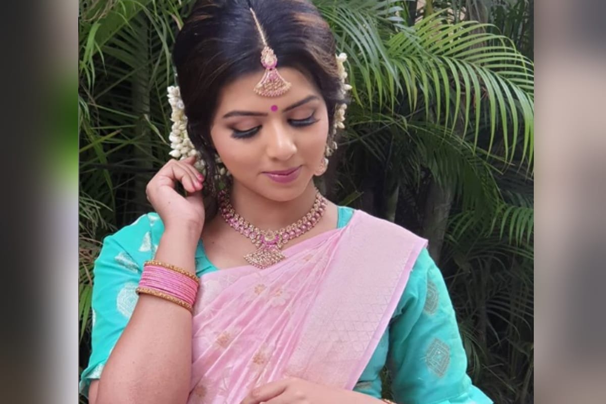 karwa chauth 2019 vidhi, Wear a saree according to zodiac sign on this karwa chauth