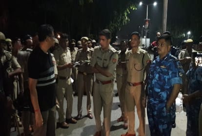 students create ruckus after Student commits suicide at AMU in Aligarh