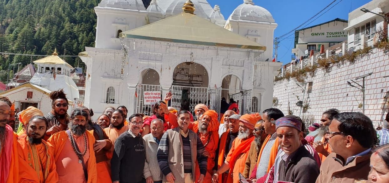 Saints bathe Ganges in Gangotri Dham