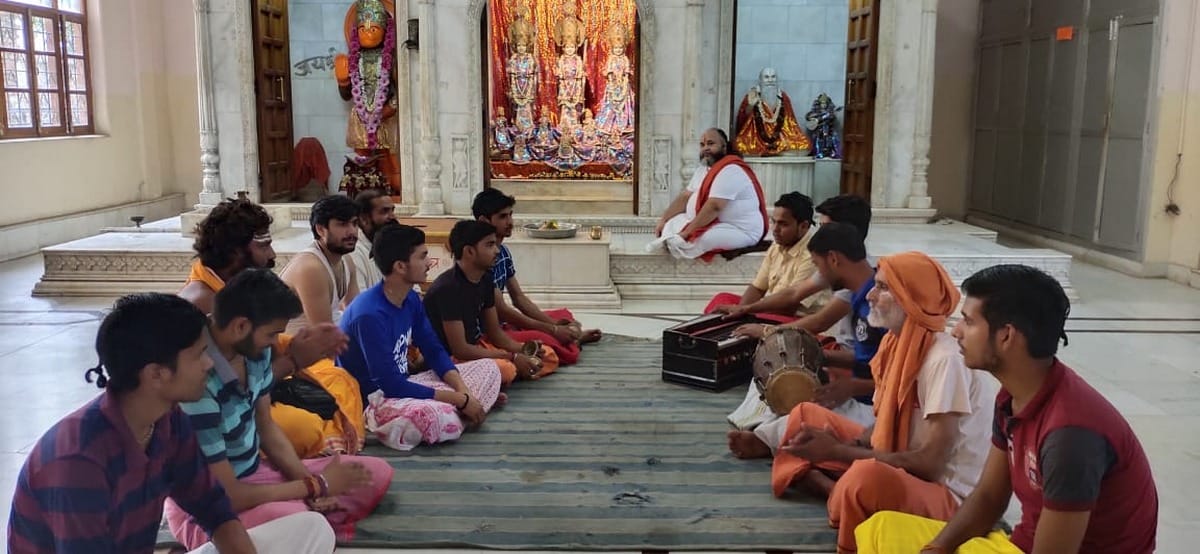 varanasi temple priests akhand path started for construction of Ram mandir in ayodhya case