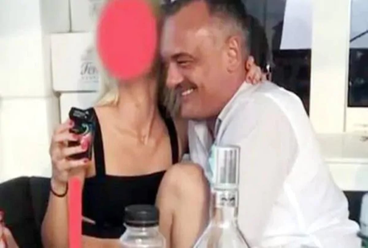 Olympic gold medalist mayor video leak on internet just after elections