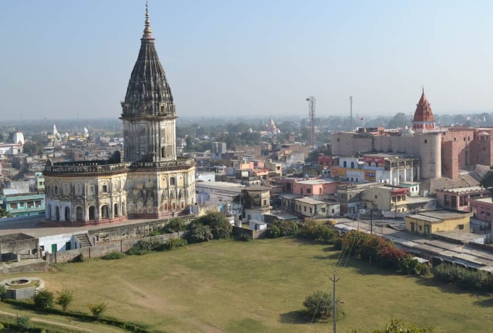 trained guides are being prepared in ayodhya for tourists
