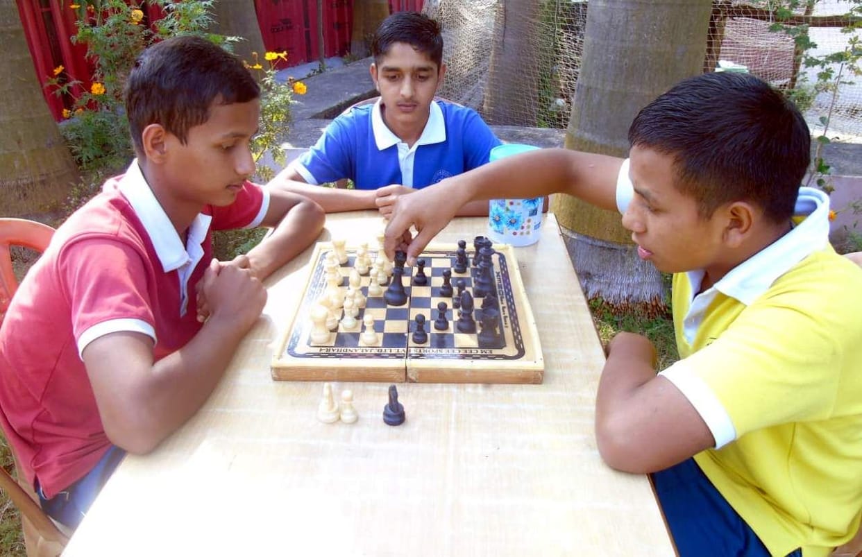Dhauli Sadan won the chess