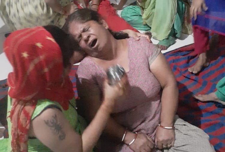 Karwa Chauth, karva chauth, Lady Husband Shot by Terrorists in jammu kashmir