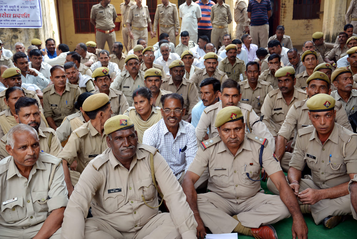 Home guards protest, protest in Collectorate