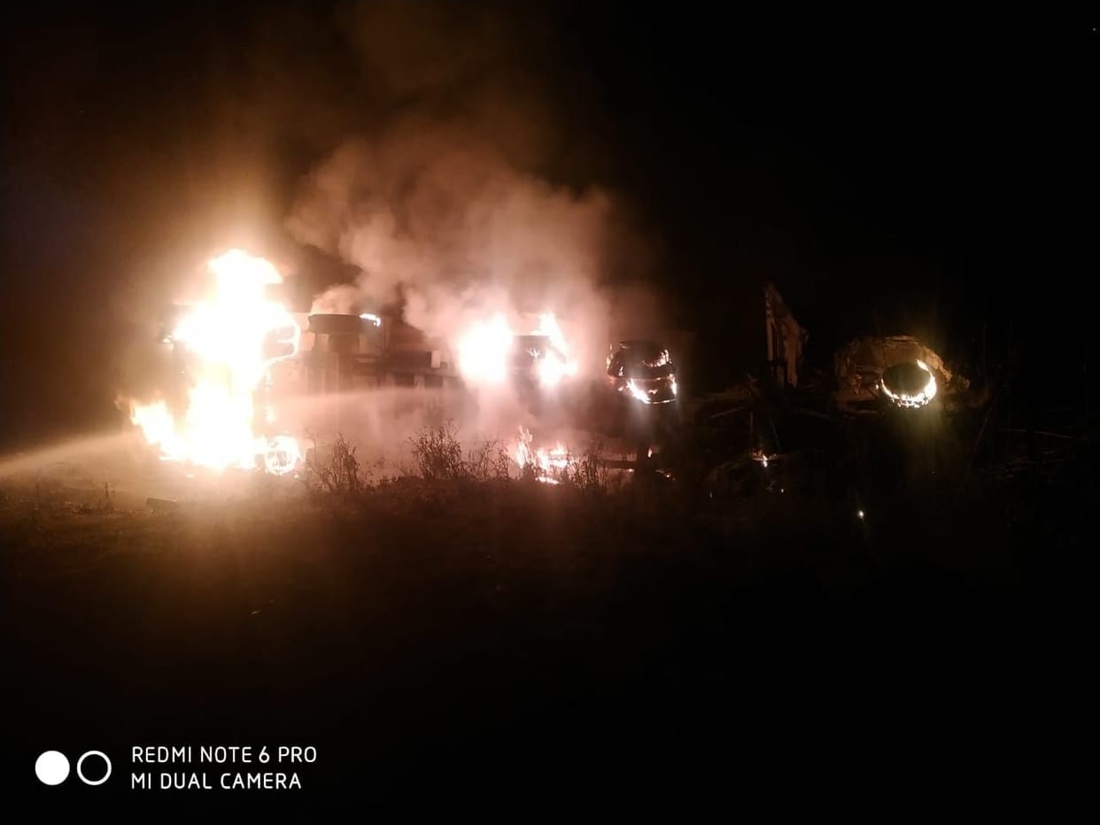 A fierce fire in both due to a truck-dumper collision