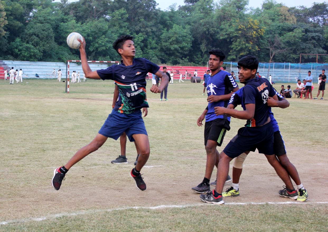 ayodhya, amethi, meerut and varansi in semifinal