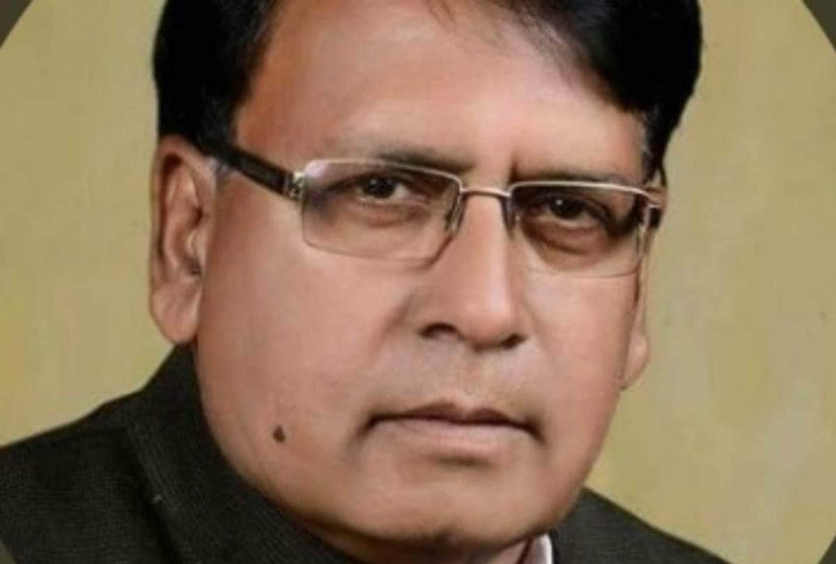 MP Minister PC Sharma said Will make roads in MP like Hema Malini cheeks