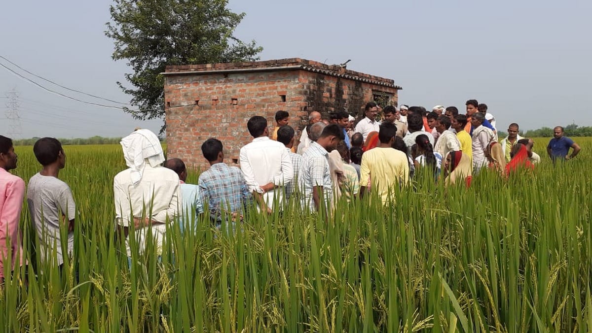 murder of old man in field sleeping in varanai