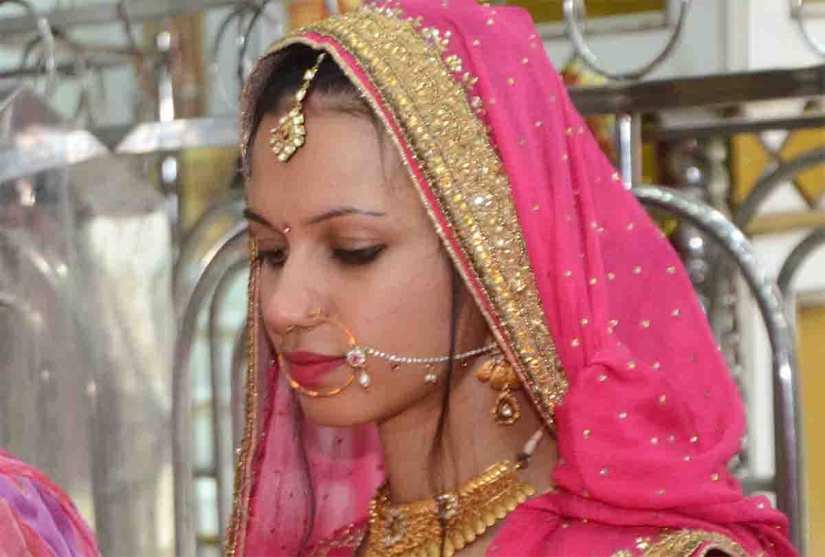 Karva Chauth festival celebrate in india