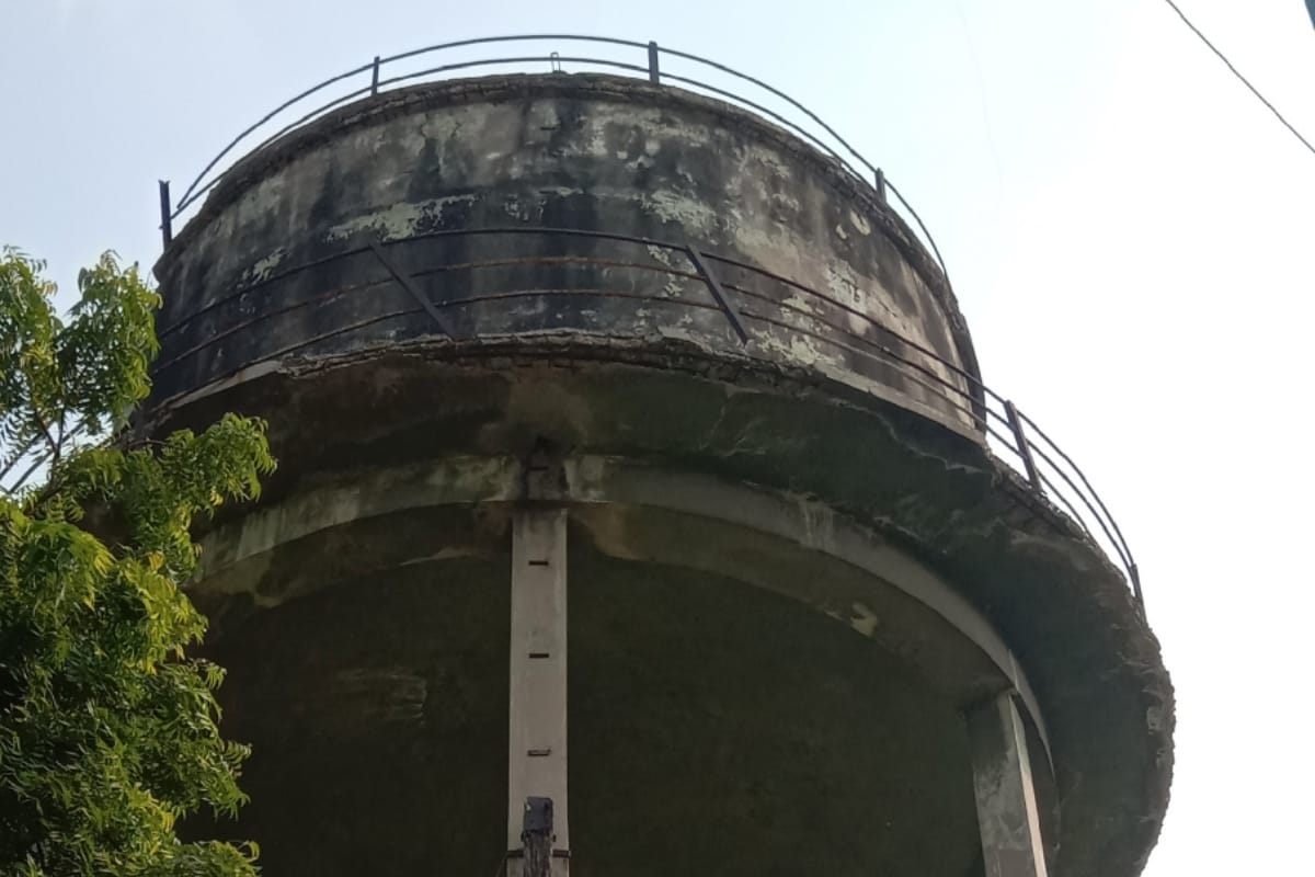 sabby water tank not to be a skeleton