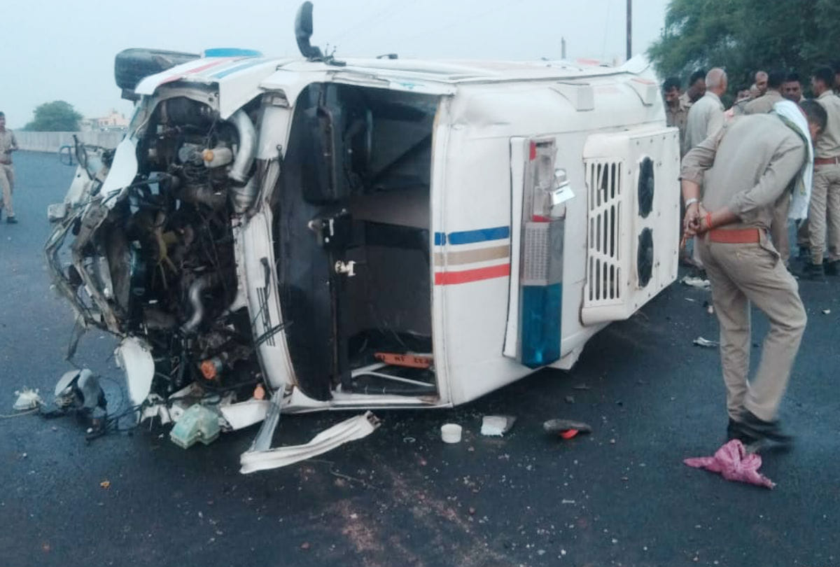 Accident on National Highway Two Six Injured Agra News in Hindi