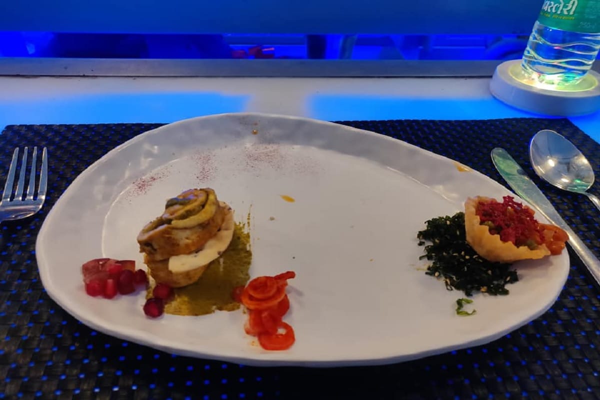 fly dining 160 feet height restaurant in delhi ncr