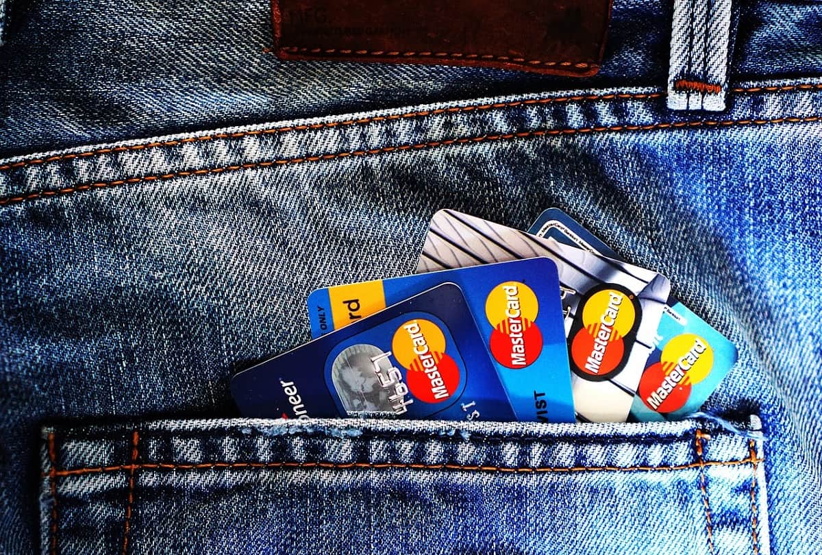 RBI New guidelines for debit and credit card to improve convenience and security
