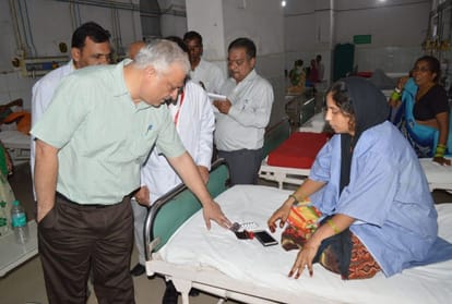 principal secretary health inspected the sn medical college agra