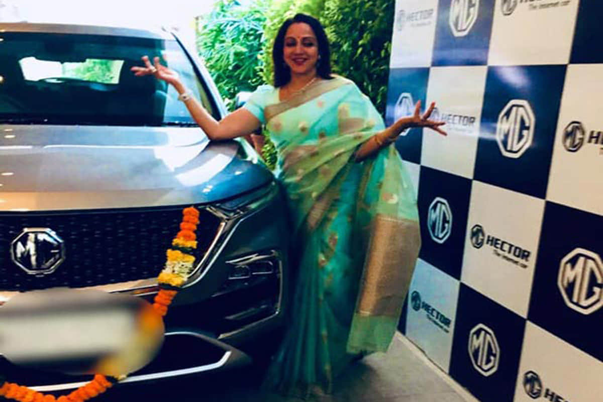 Bollywood Actress Hema Malini bought MG Hector SUV