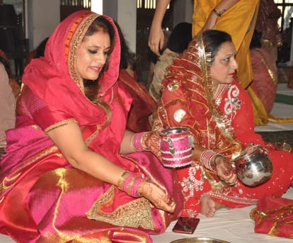 Karwa Chauth 2021: Mahavrat to wish for husbands long life, take care not to do such things before seeing the moon