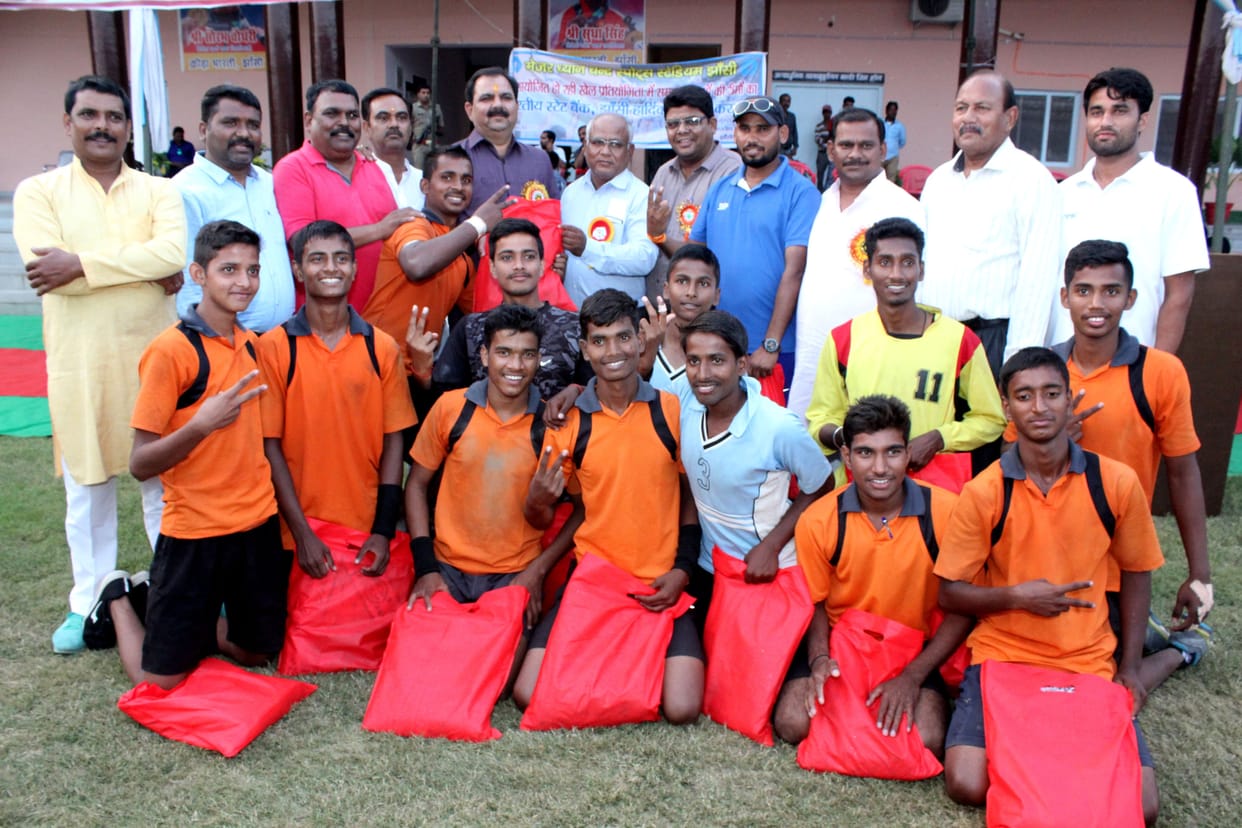 varansi win handball tournament