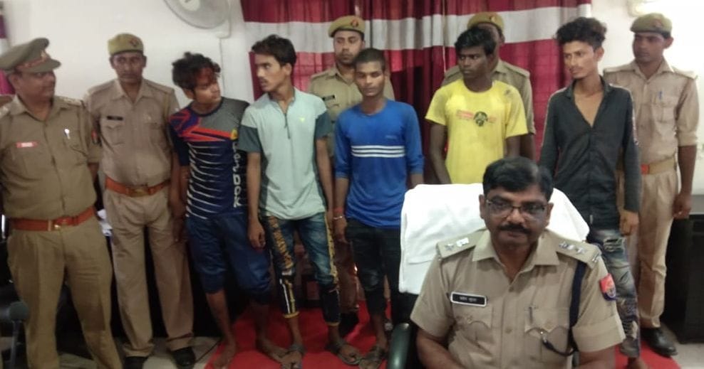Seven crooks arrested with 11 stolen bikes