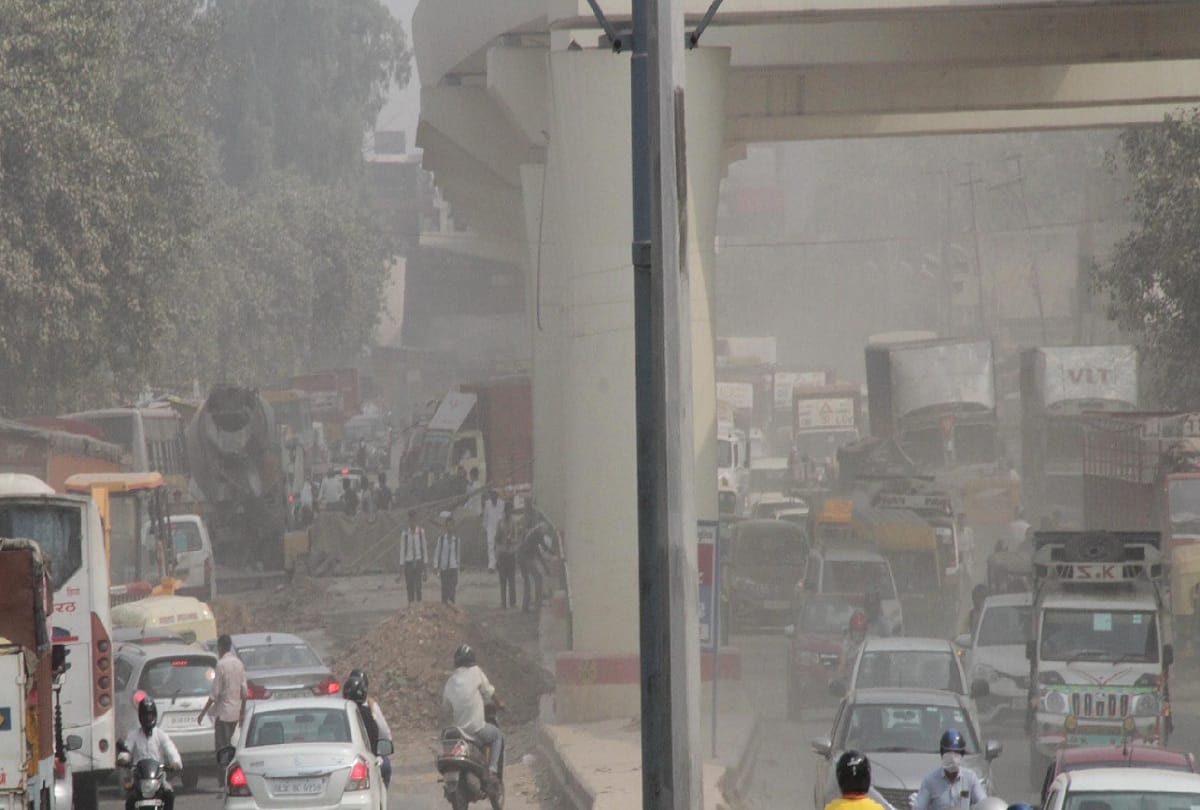 Local pollutants polluted delhi air not parali said experts