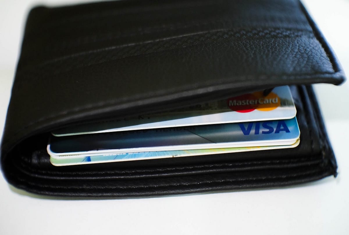 Vastu Tips for Wallet: Don’t Keep These Things in Purse Otherwise goddess lakshmi Will Angry