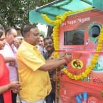 मेयर ने किया बोतल क्रश मशीन का उद्घाटन