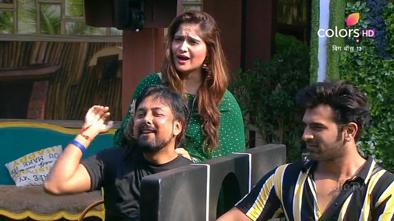 Bigg Boss 13 Siddharth Dey controversial comment on Aarti Singh Siddharth Shukla become angry