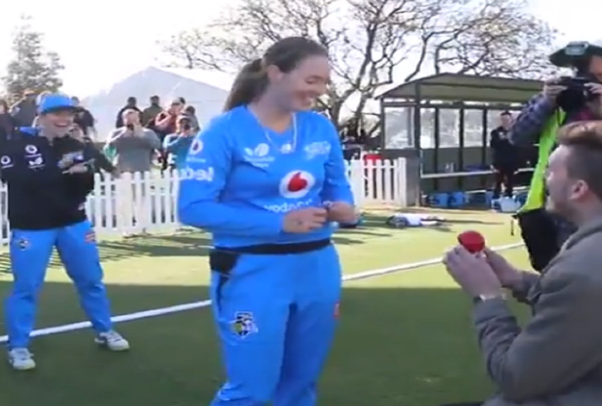 Australia Amanda Jade-Wellington gets marriage proposal from boyfriend after Big Bash League match