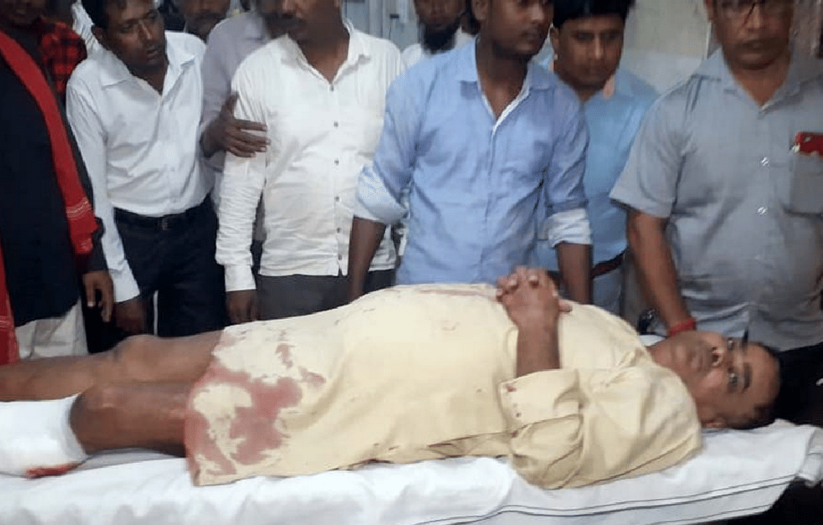 jewellery and cash loot to grandfather grand son on gun shot in devnathpura bhadohi